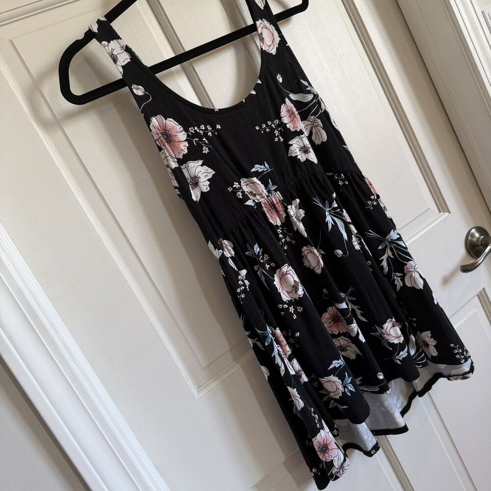 Torrid 0 Plus Black Pink Floral Strappy Sleeveless Scoop Neck Babydoll Tank Top